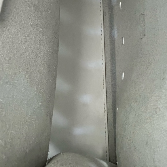 Maxx New York White leather handbag in good condition. - Picture 5 of 5